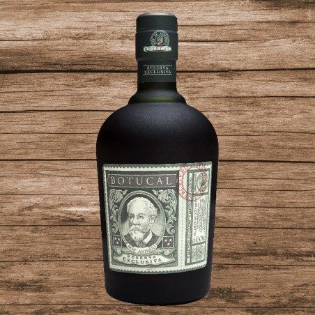 Botucal Rum Reserva mit 0,7L Exclusiva Geschenkbox 40% Glas